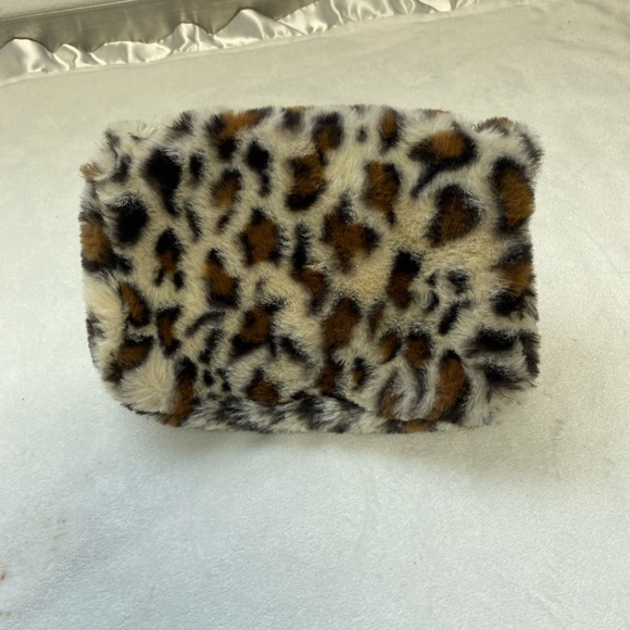 Capelli leopard print fur crossbody clutch bag with chain brown/tan - Picture 2 of 10